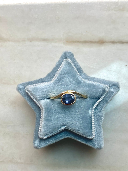 Bettie: 14k wavy purple blue cushion spinel ring