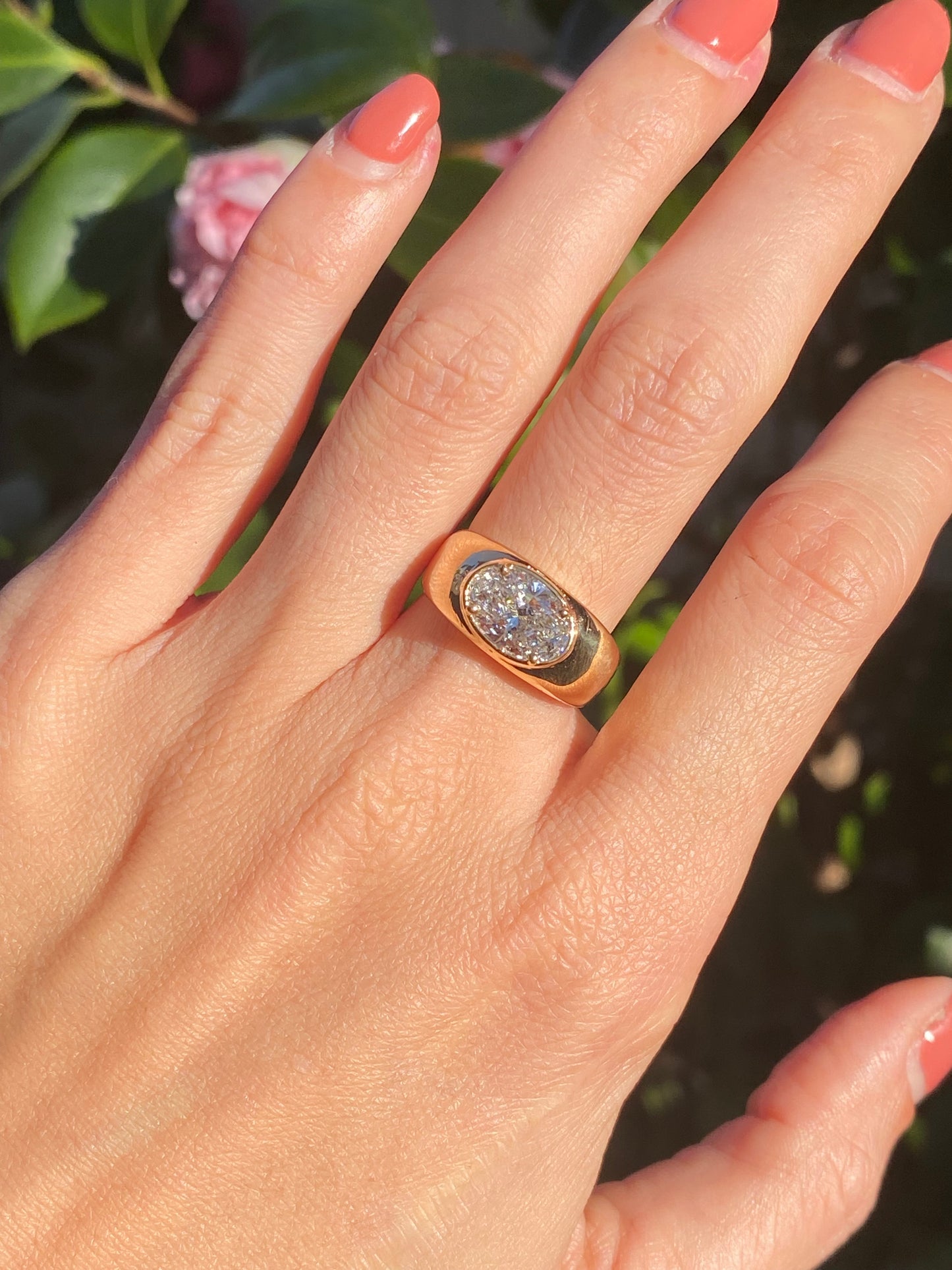 Blossom : 14k oval diamond ring