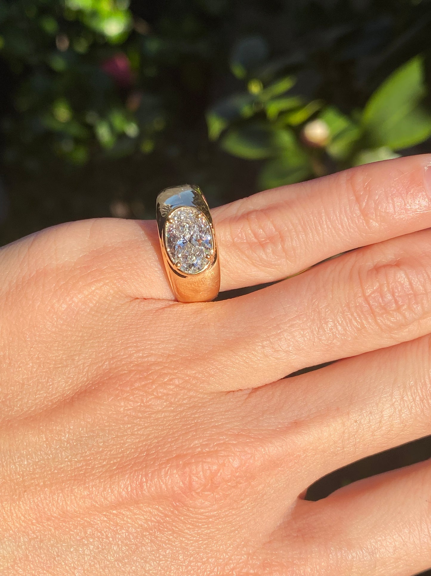 Blossom : 14k oval diamond ring