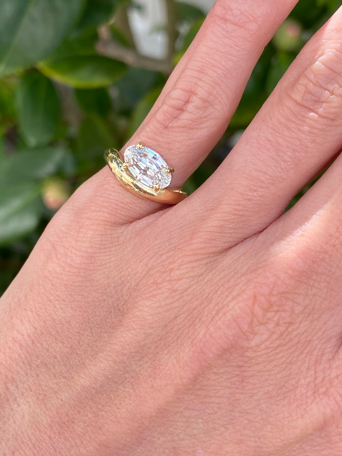 Billie : 14k step cut moval diamond pinky ring