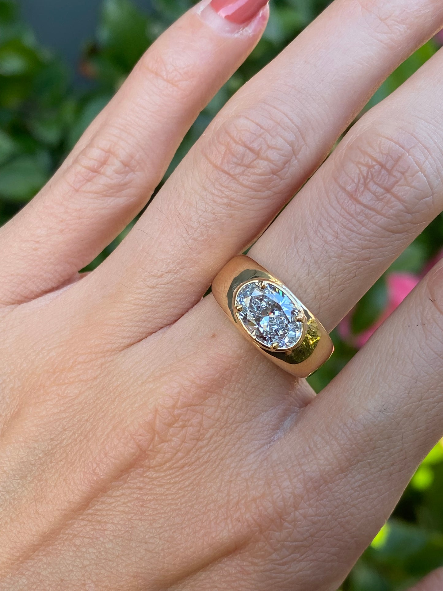 Blossom : 14k oval diamond ring