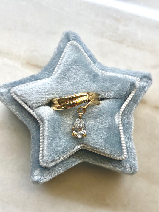 Baby : 14k dancing pear diamond pinky ring