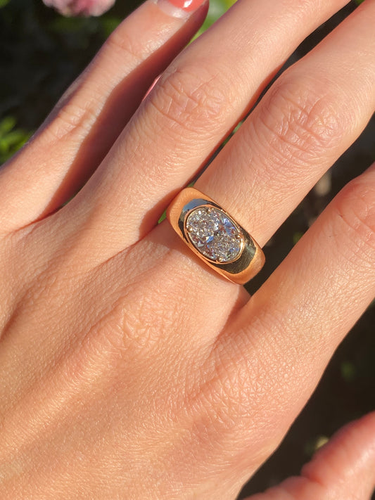 Blossom : 14k oval diamond ring