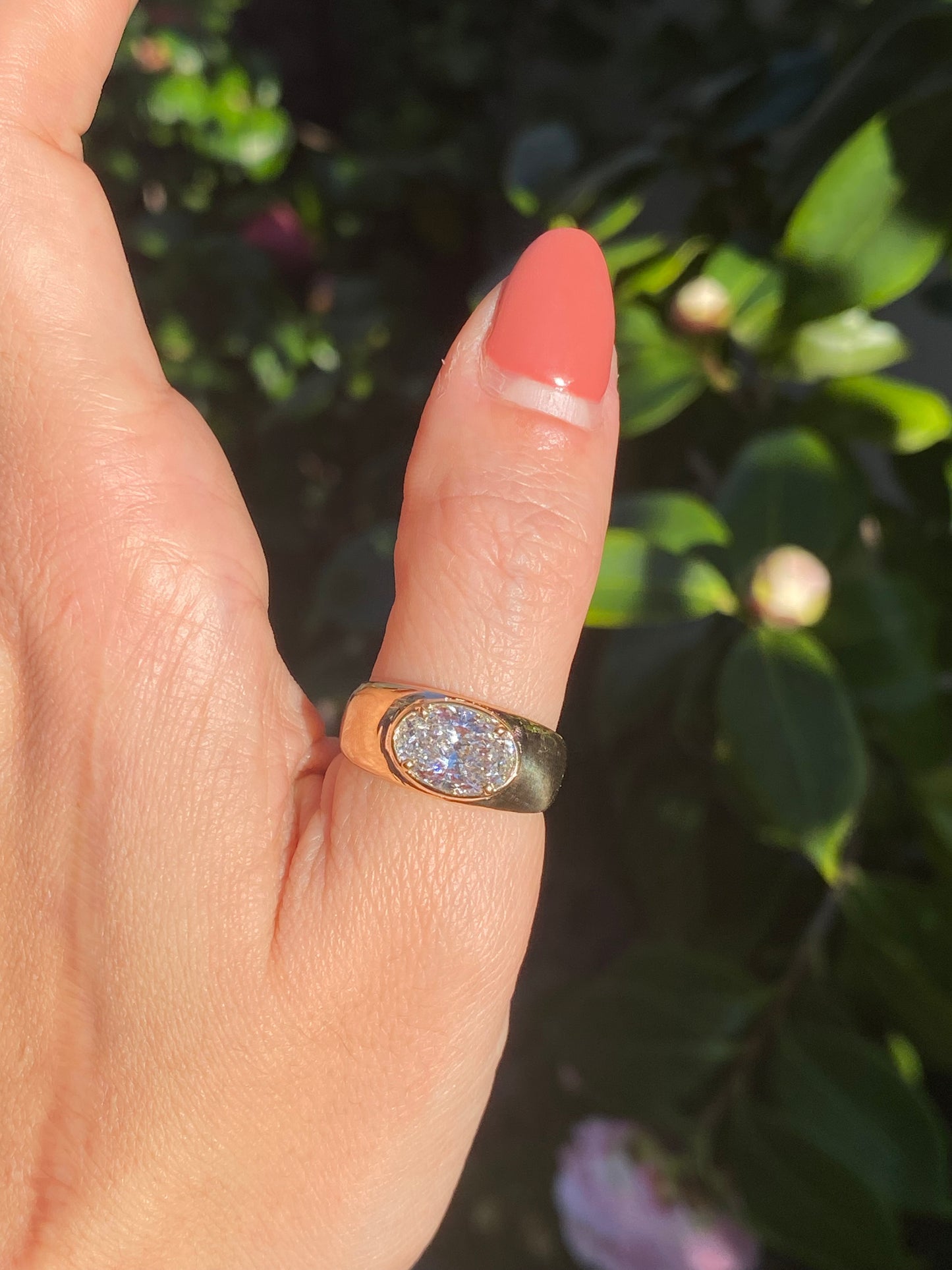 Blossom : 14k oval diamond ring