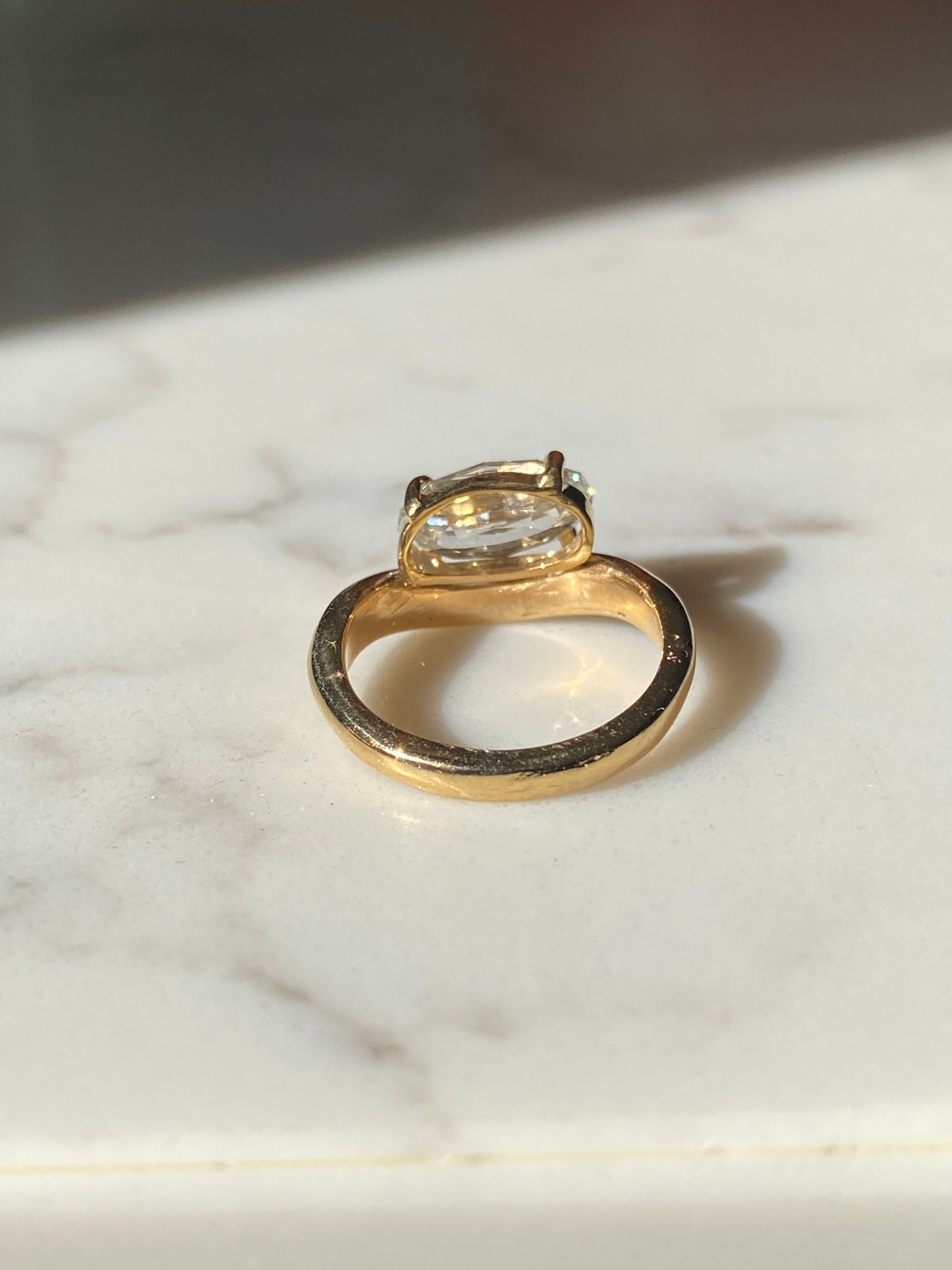 Billie : 14k step cut moval diamond pinky ring