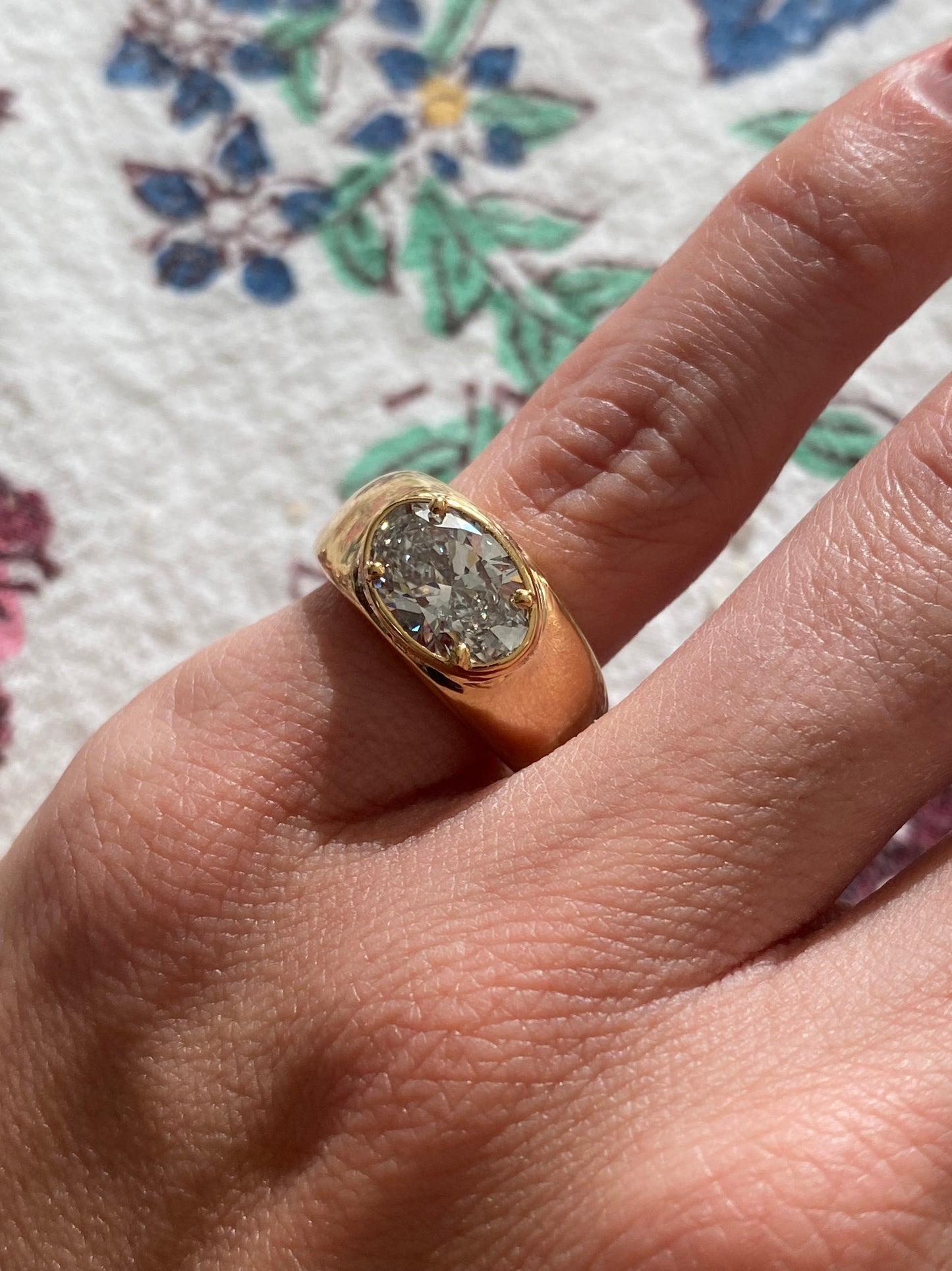 Blossom : 14k oval diamond ring